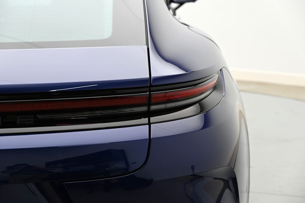 Thumbnail: 2024 Porsche Panamera - 13