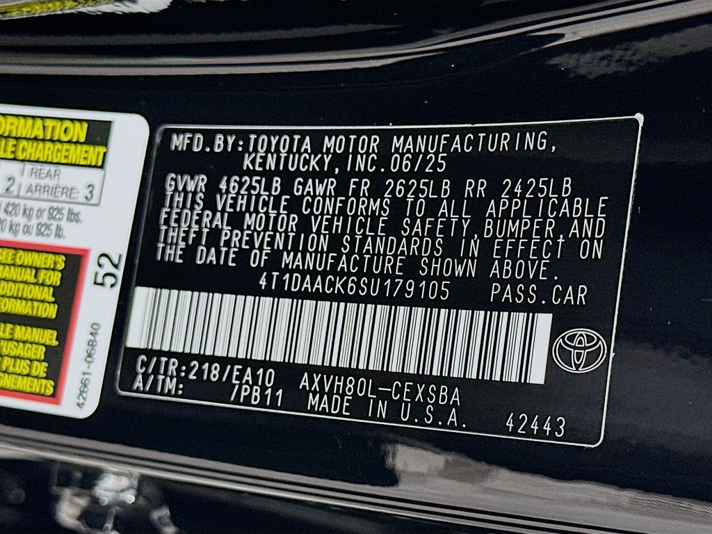 Thumbnail: 2025 Toyota Camry - 32