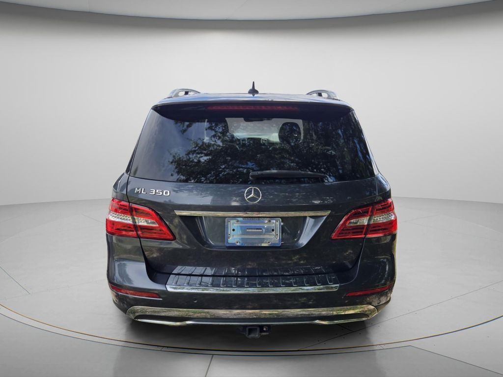 2014 Mercedes-Benz Ml-class - $10,999
