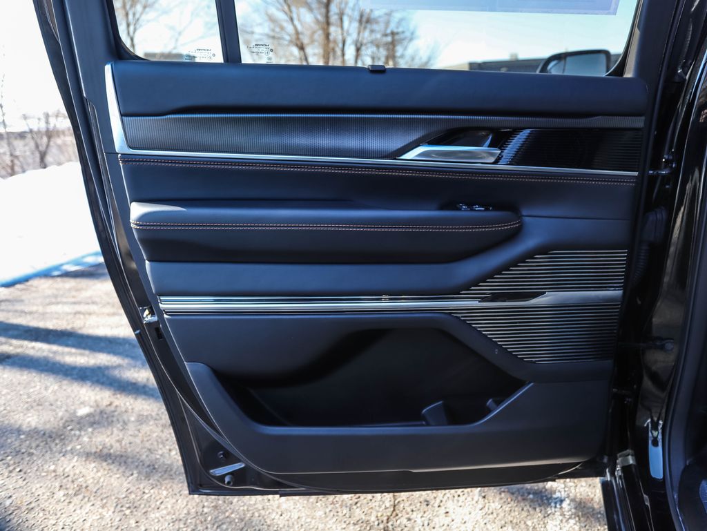 Thumbnail: 2023 Jeep Grand Wagoneer L - 12