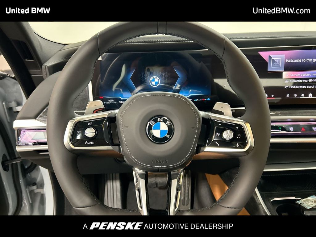 Thumbnail: 2025 BMW 7 Series - 14