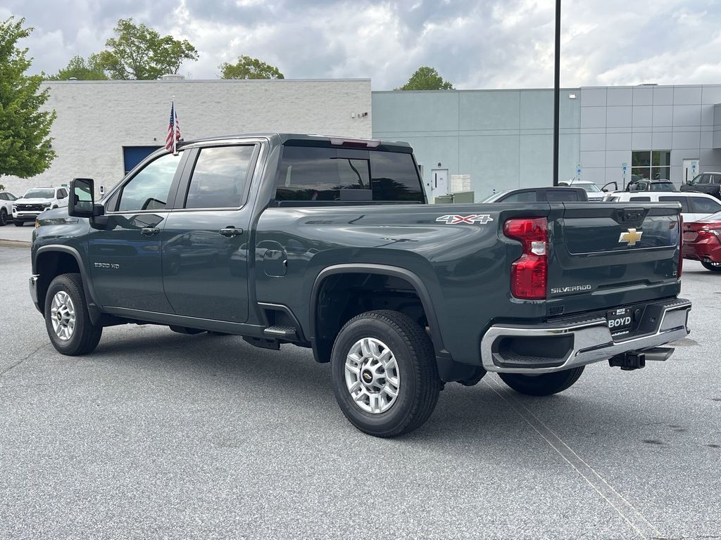 2025 Chevrolet Silverado 2500HD LT photo