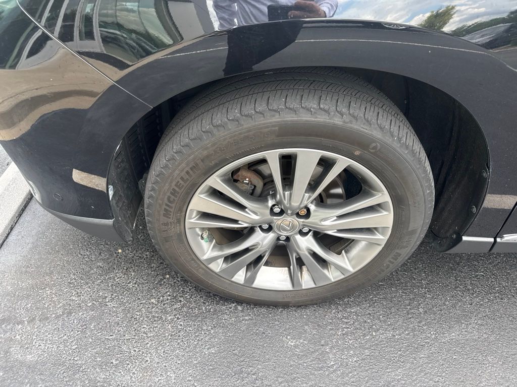 Used 2013 Black Lexus 450h image 6