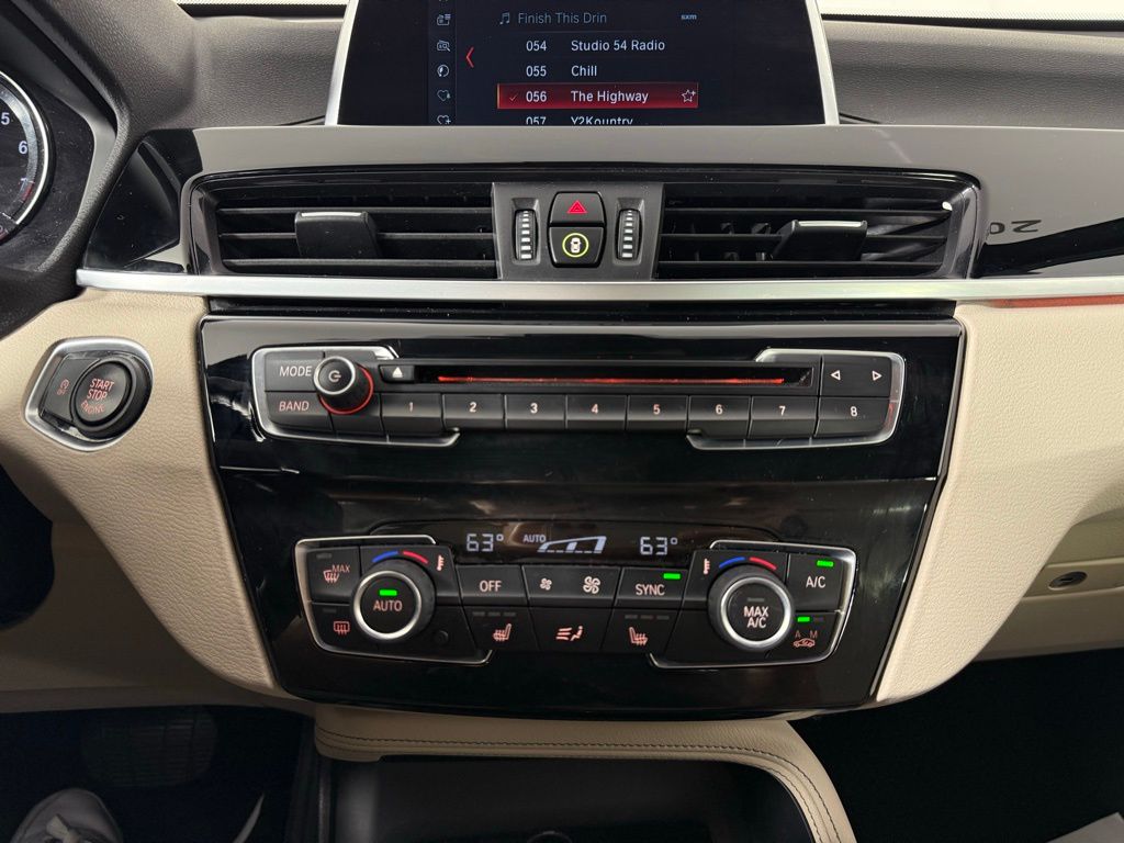 Thumbnail: 2019 BMW X1 - 18
