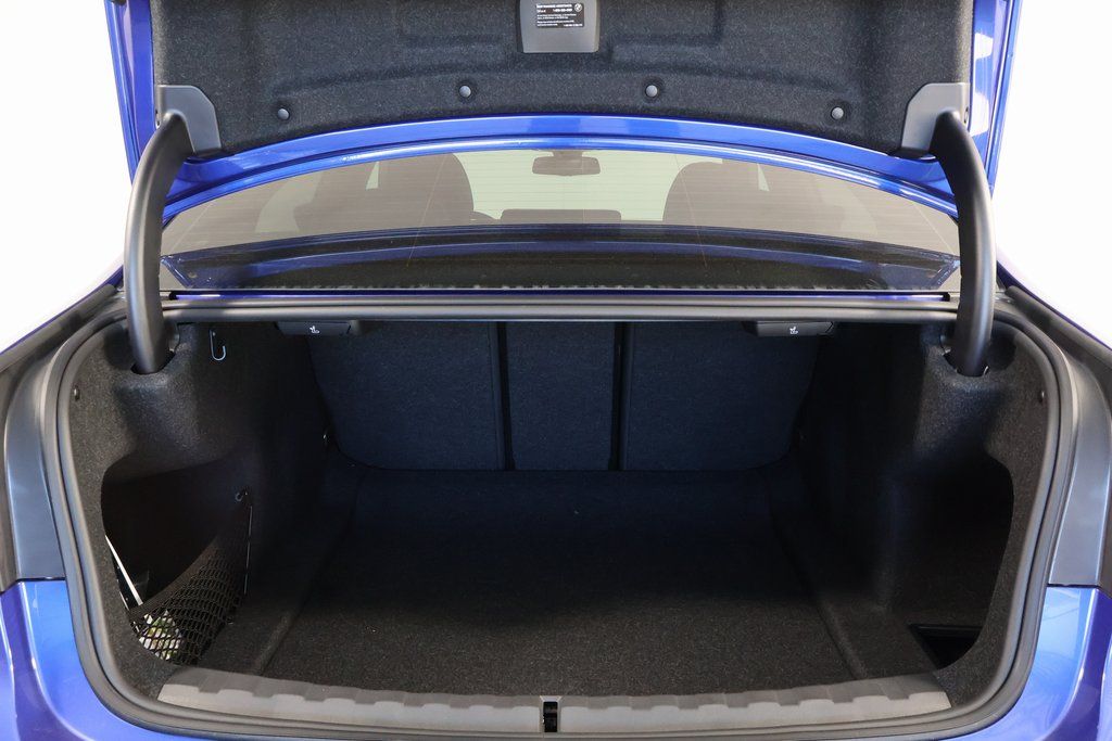 Thumbnail: 2026 BMW 3 Series - 8