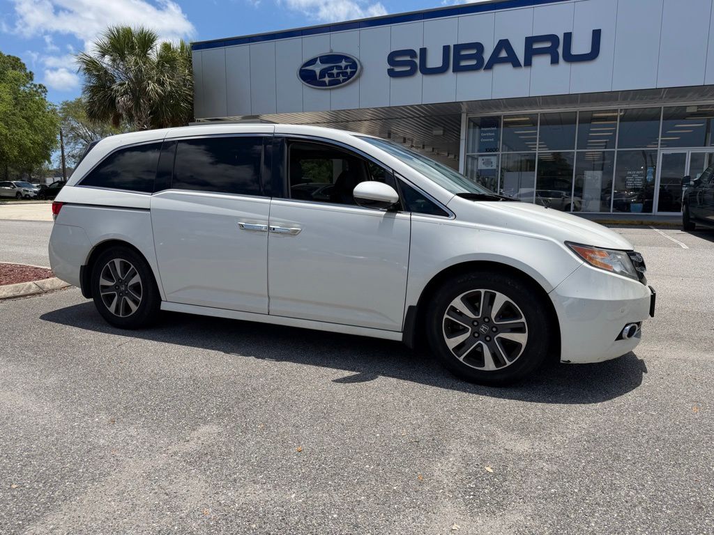 White Diamond Pearl 2015 Honda Odyssey Touring FWD Minivan Front-Wheel Drive 6-Speed Automatic