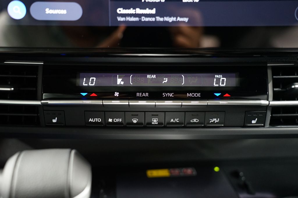 2025 Toyota Sienna XSE 20