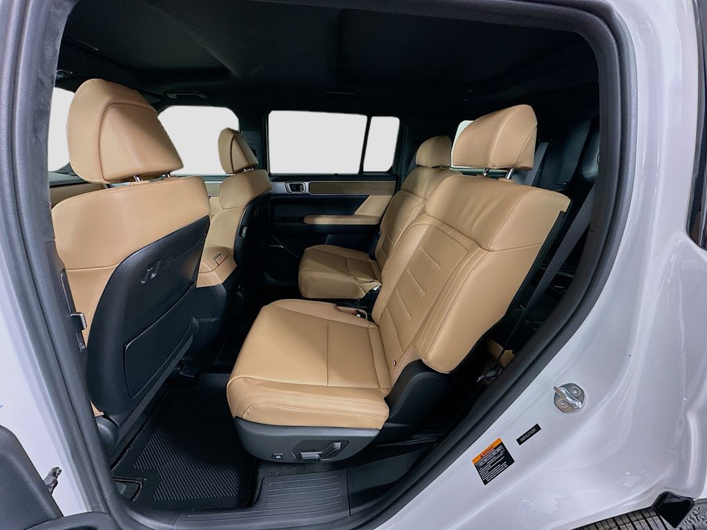 Thumbnail: 2026 Hyundai Santa Fe - 17