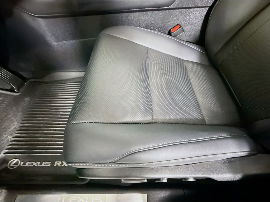 Thumbnail: 2022 Lexus RX - 18