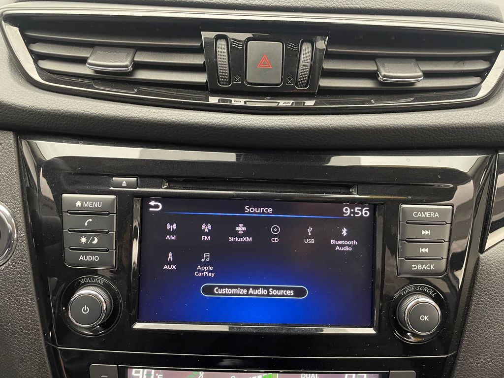 Thumbnail: 2022 Nissan Rogue Sport - 25