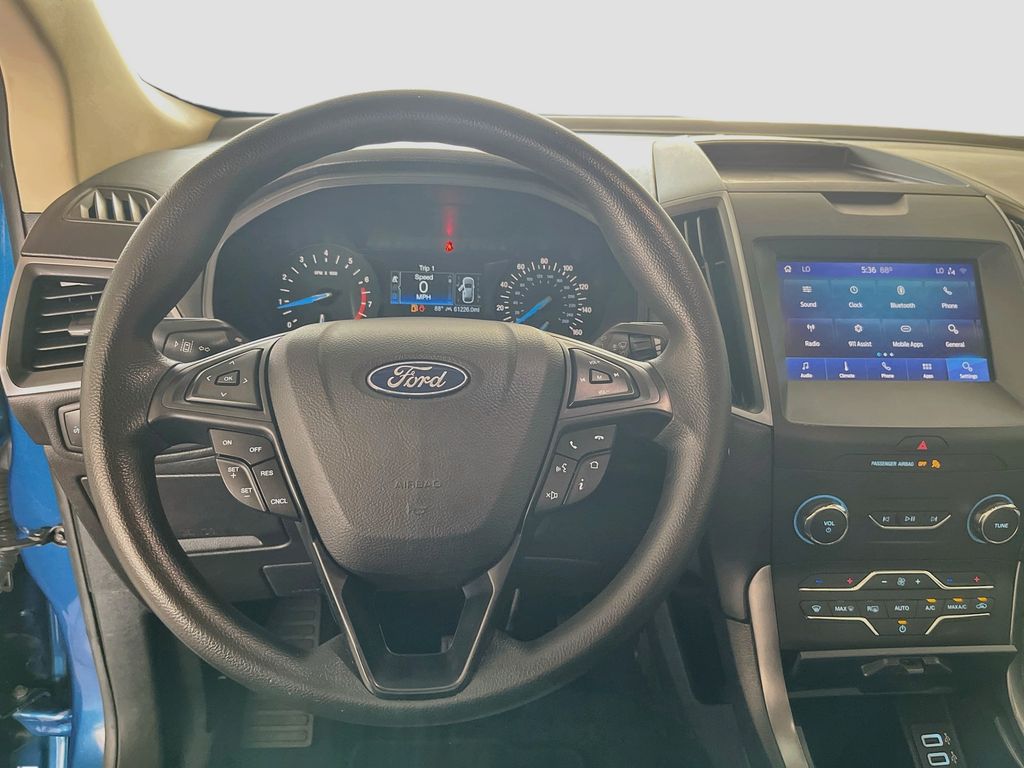 Used 2020 Blue Ford SE image 11