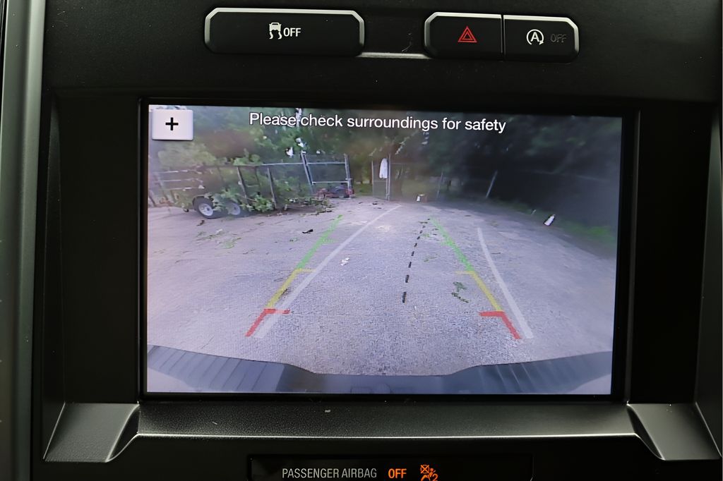 Used 2019 Silver Ford XLT image 22