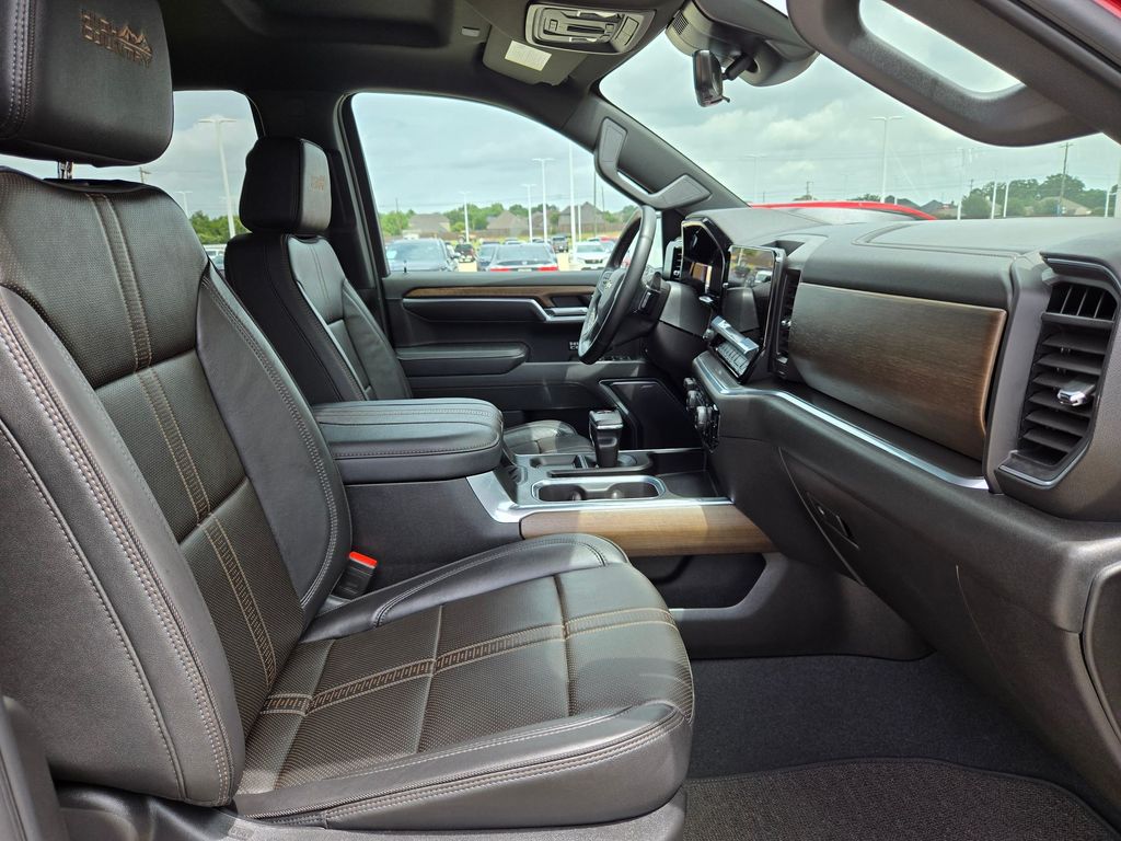Used 2025 Chevrolet Silverado 1500 Truck