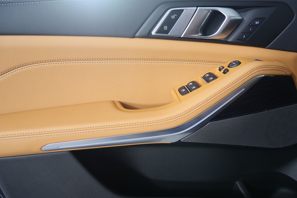 Thumbnail: 2026 BMW X5 - 9