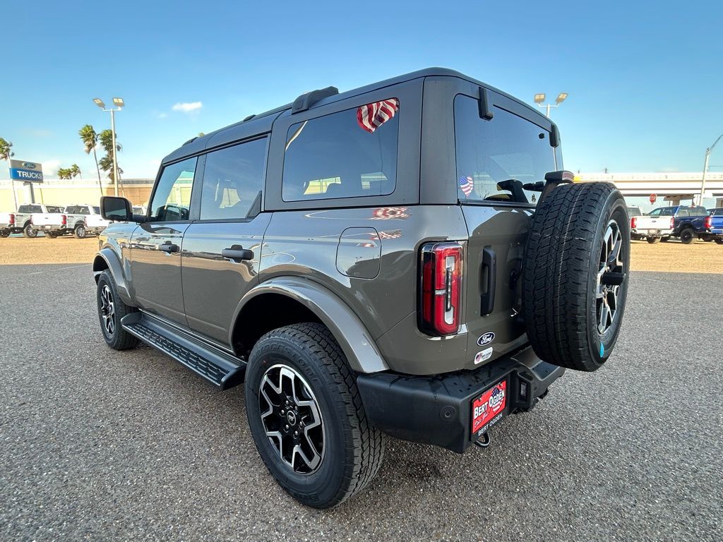 New 2026 Gray Ford Outer Banks image 5