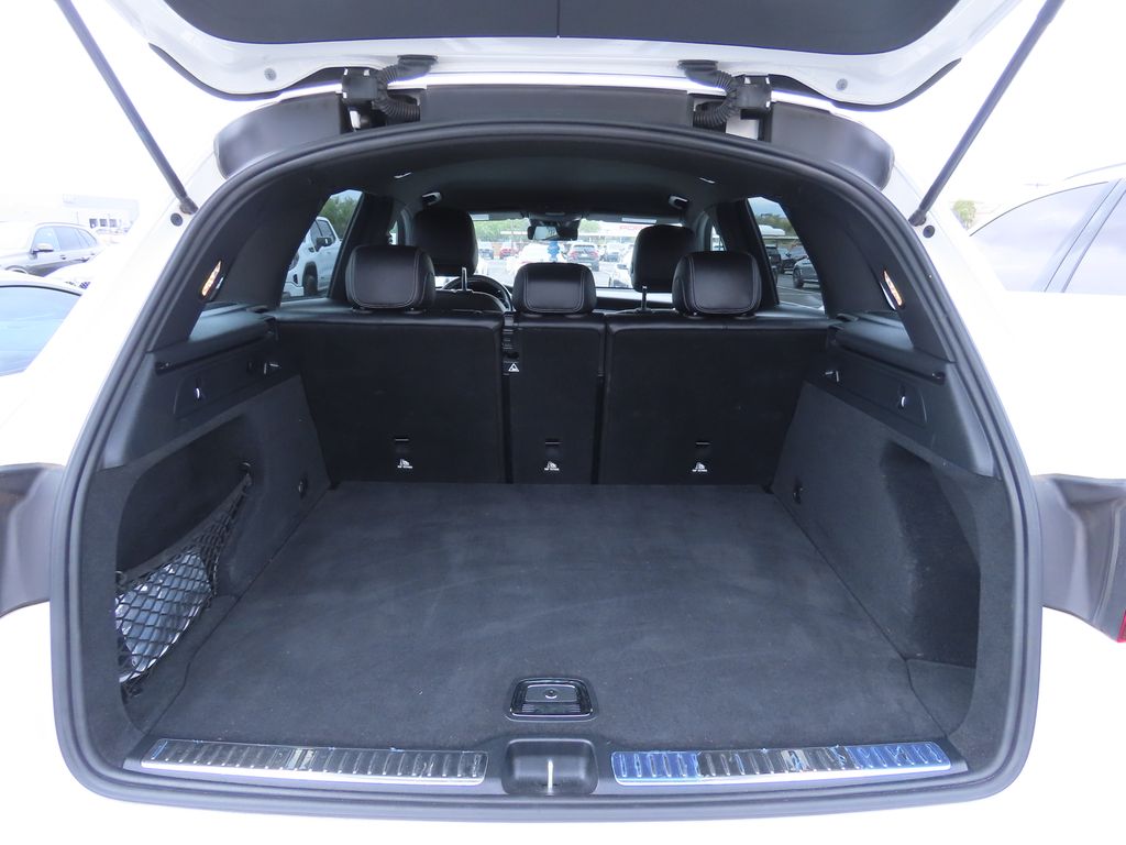 2022 Mercedes-Benz GLC 300 12