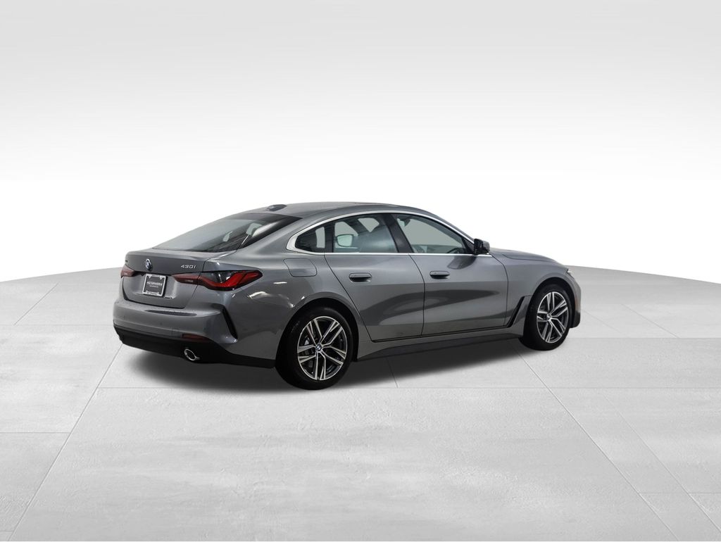 Thumbnail: 2025 BMW 4 Series - 5