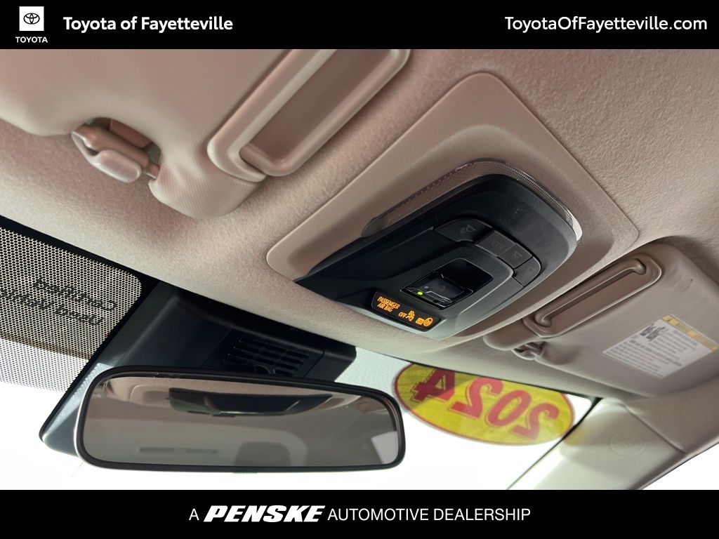 Thumbnail: 2024 Toyota Corolla - 22