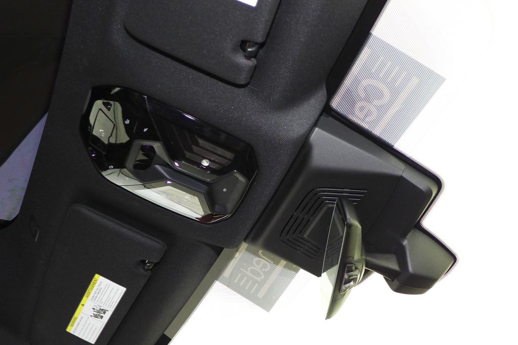 Thumbnail: 2024 BMW iX - 16