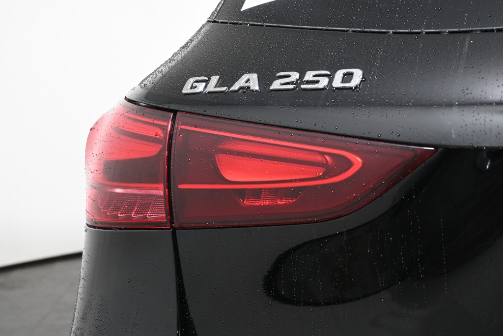 Thumbnail: 2026 Mercedes-Benz GLA - 12