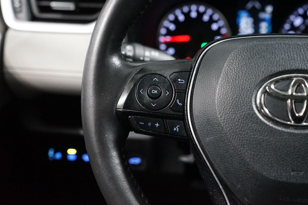 Thumbnail: 2021 Toyota RAV4 - 14