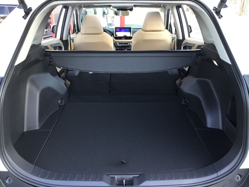 Thumbnail: 2025 Toyota RAV4 - 17