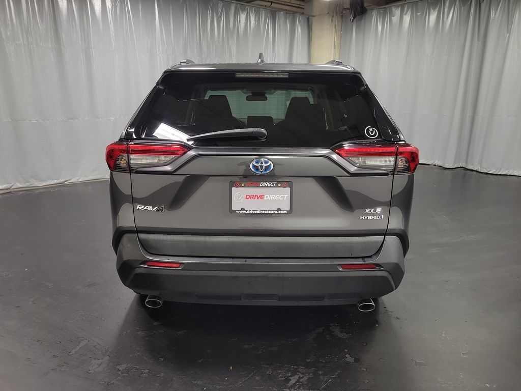 View vehicle photo 7