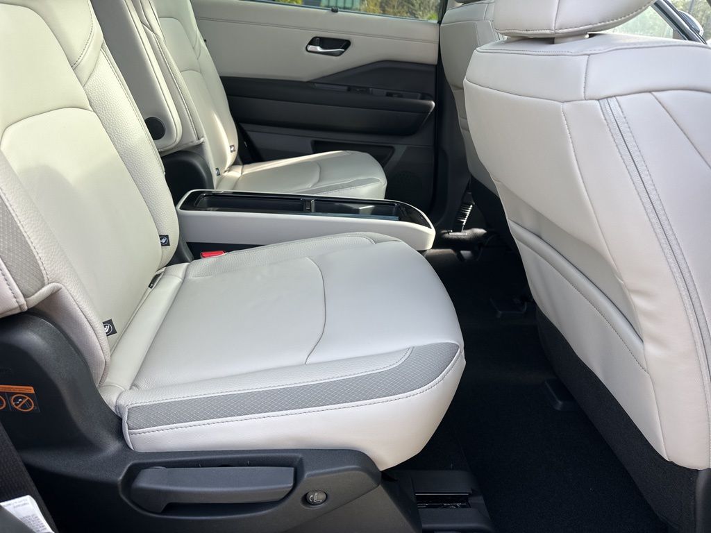 2025 Obsidian Green Pearl Nissan Pathfinder SL FWD SUV