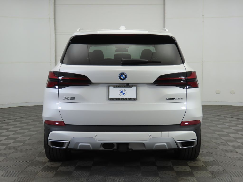 Thumbnail: 2026 BMW X5 - 6