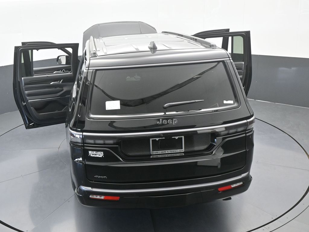 New 2026 High Gloss Black Jeep Summit Obsidian image 71