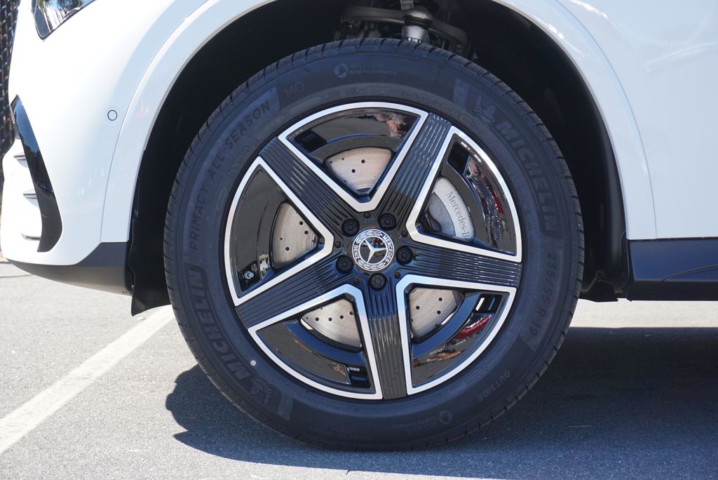 Thumbnail: 2026 Mercedes-Benz GLC - 19