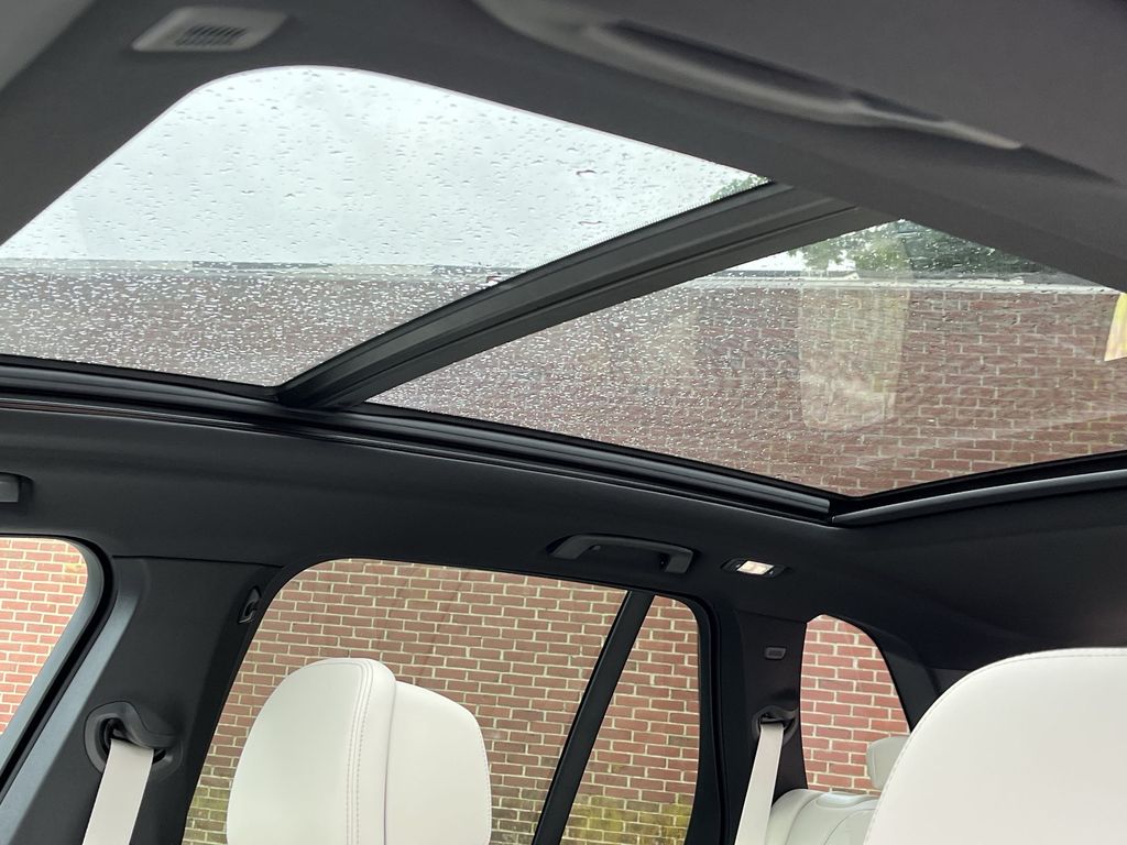 2026 BMW X5 M60i 22