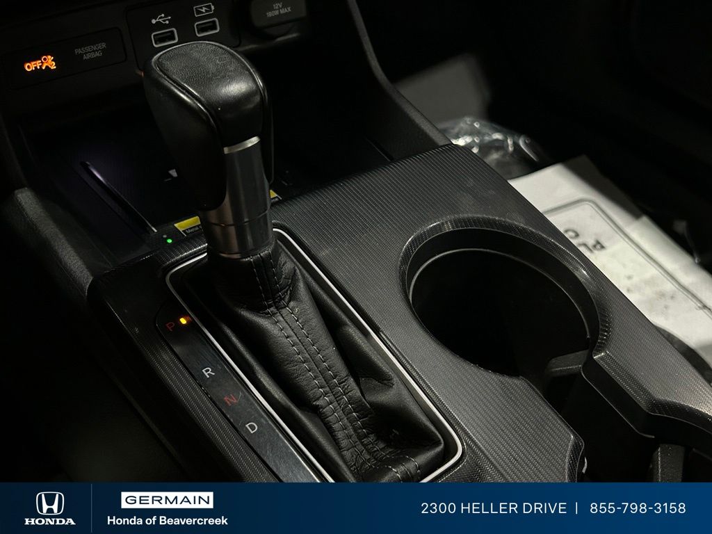 Used 2022 Silver Honda Touring image 25