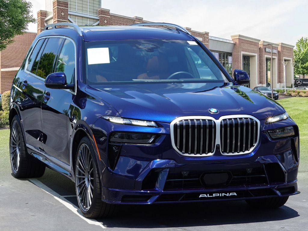 Thumbnail: 2026 BMW X7 - 3