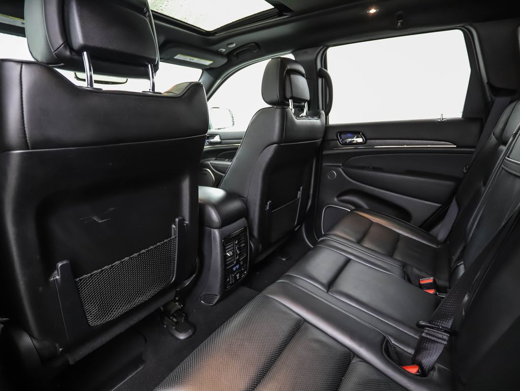 Thumbnail: 2020 Jeep Grand Cherokee - 21