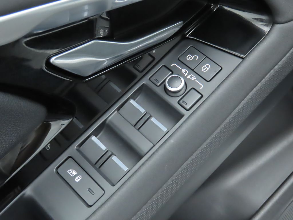 2020 Land Rover Range Rover Evoque S 24