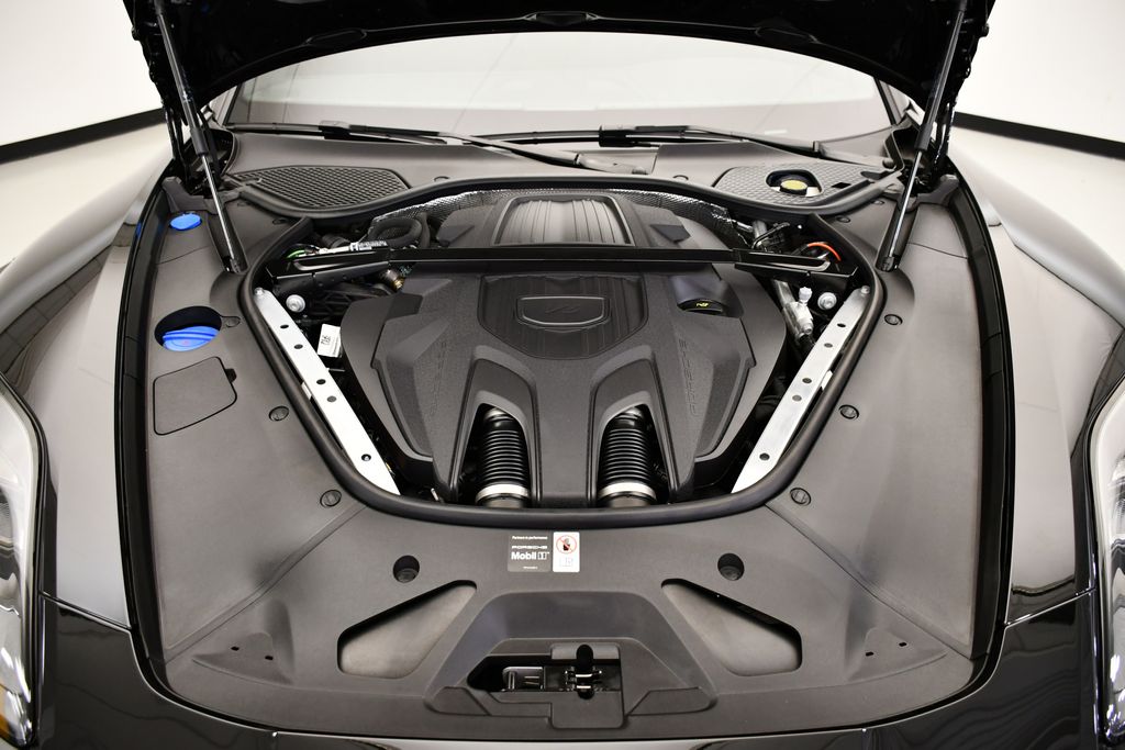 Thumbnail: 2026 Porsche Panamera - 12