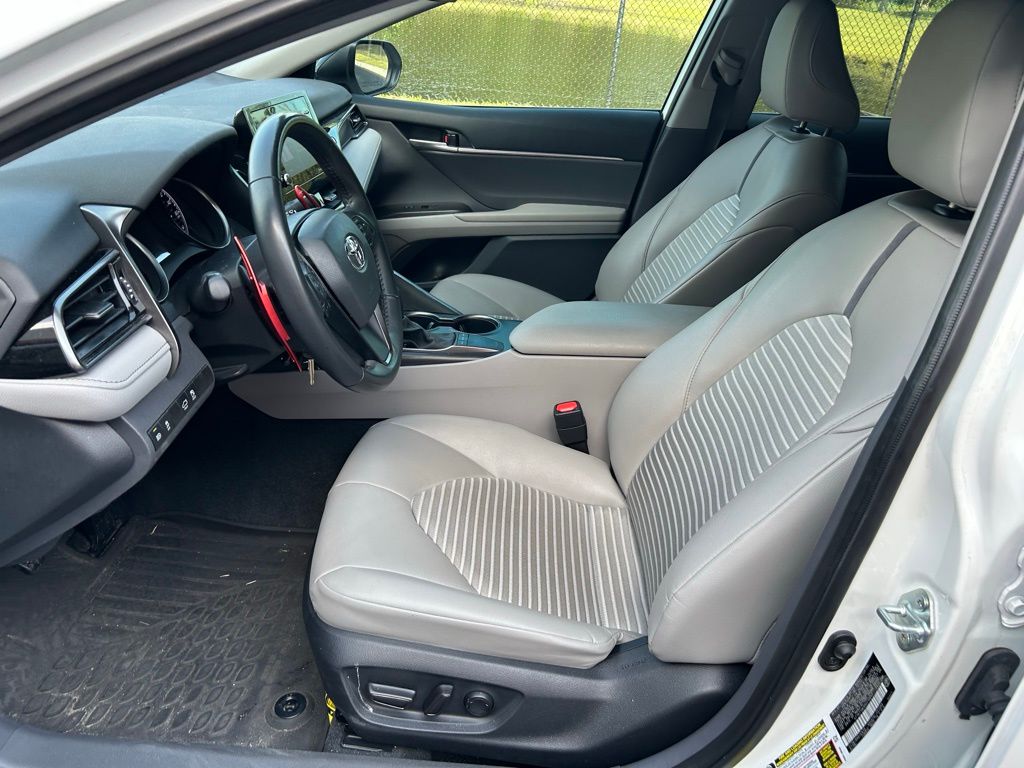 2024 Toyota Camry SE 14