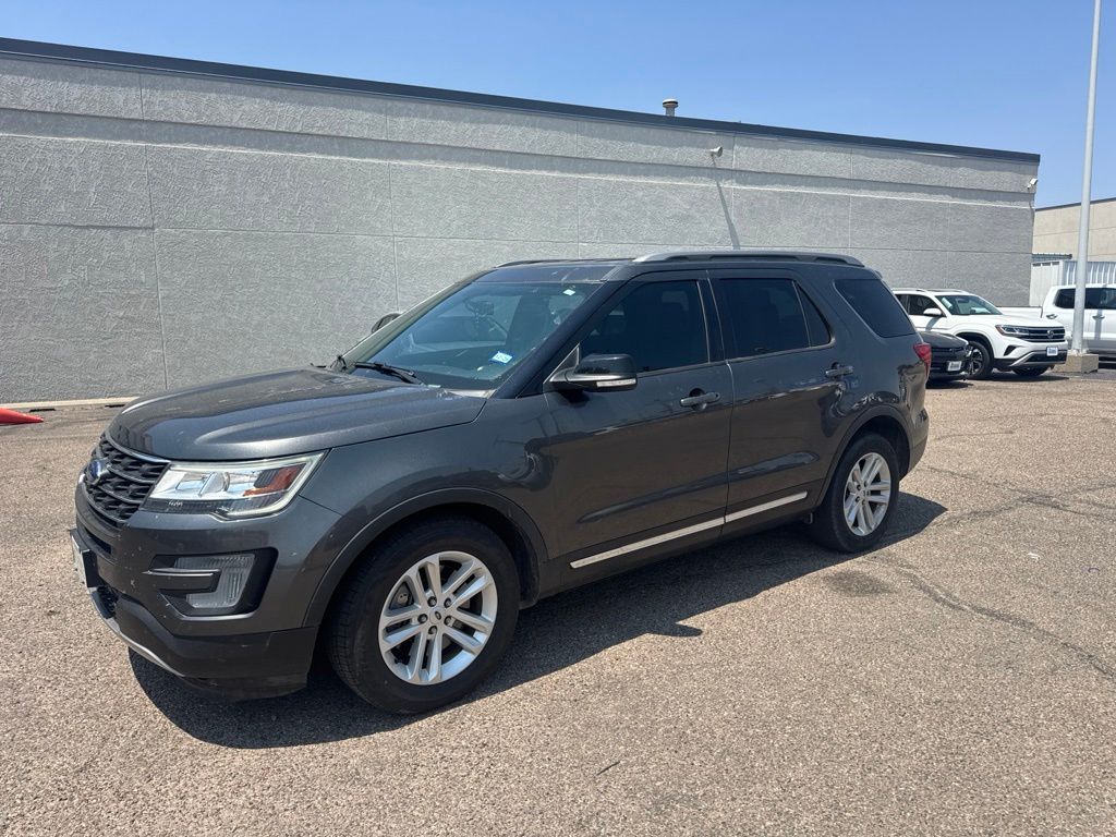 2017 Ford Explorer XLT - 1