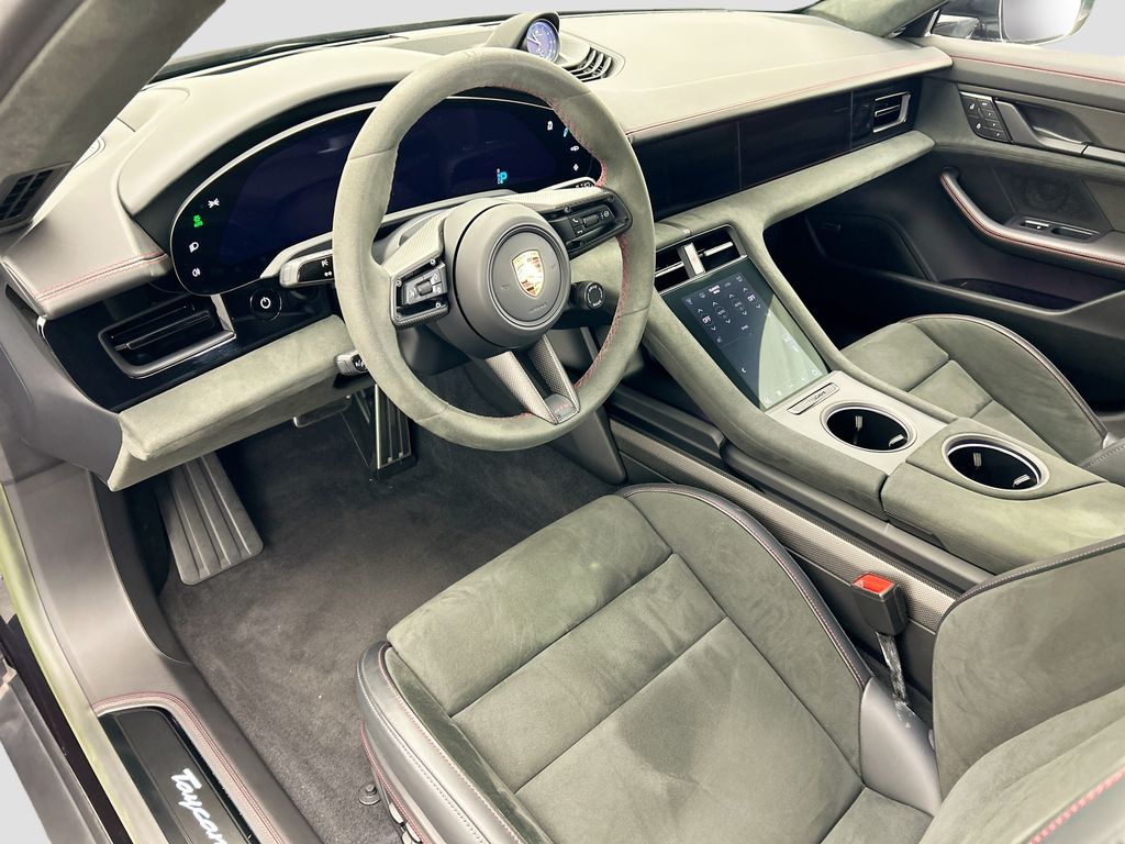 Thumbnail: 2023 Porsche Taycan - 4