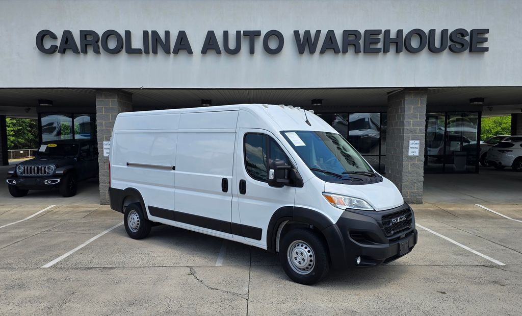 Bright White Clearcoat 2024 RAM ProMaster Van 9-Speed Automatic