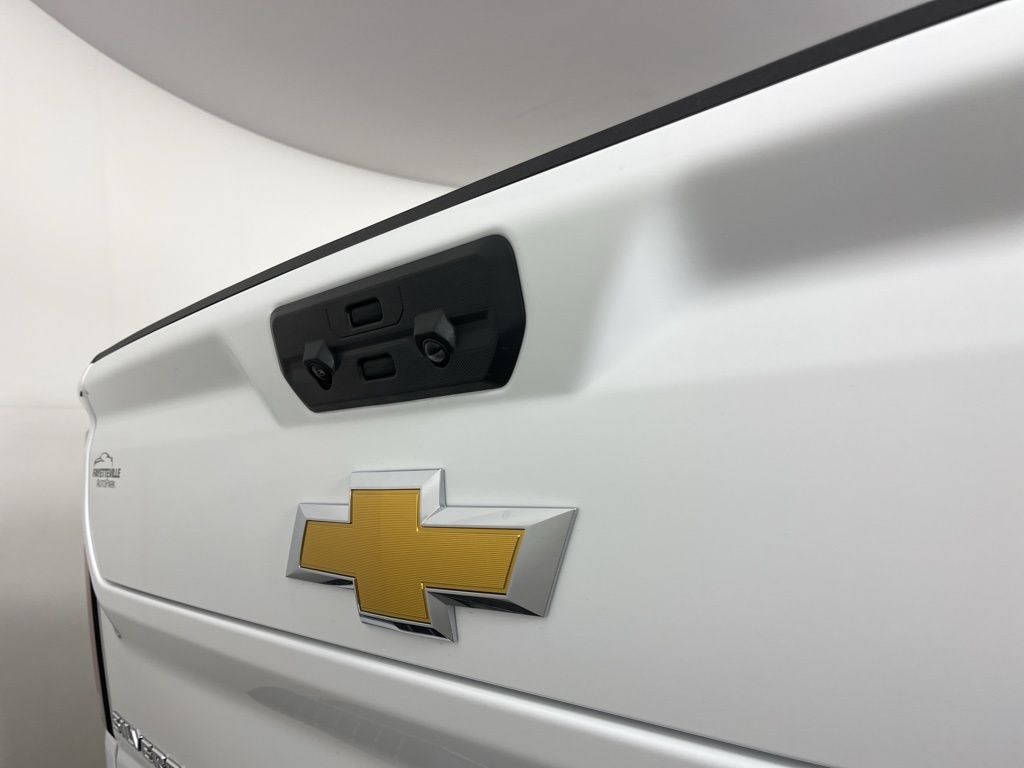 Thumbnail: 2025 Chevrolet Silverado 2500 - 22