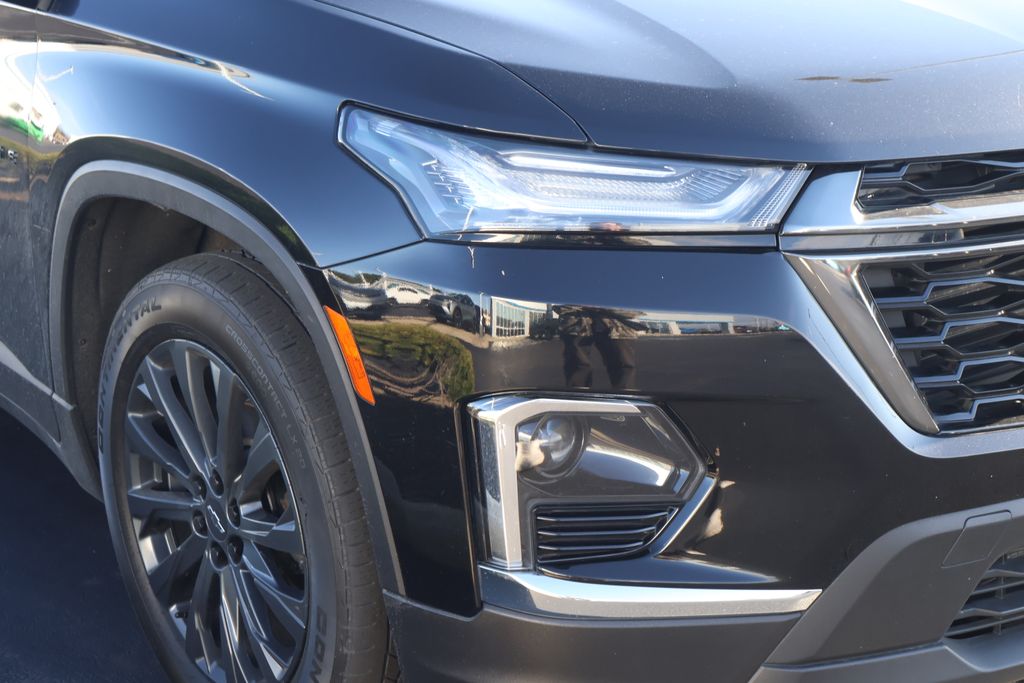 Thumbnail: 2023 Chevrolet Traverse - 4