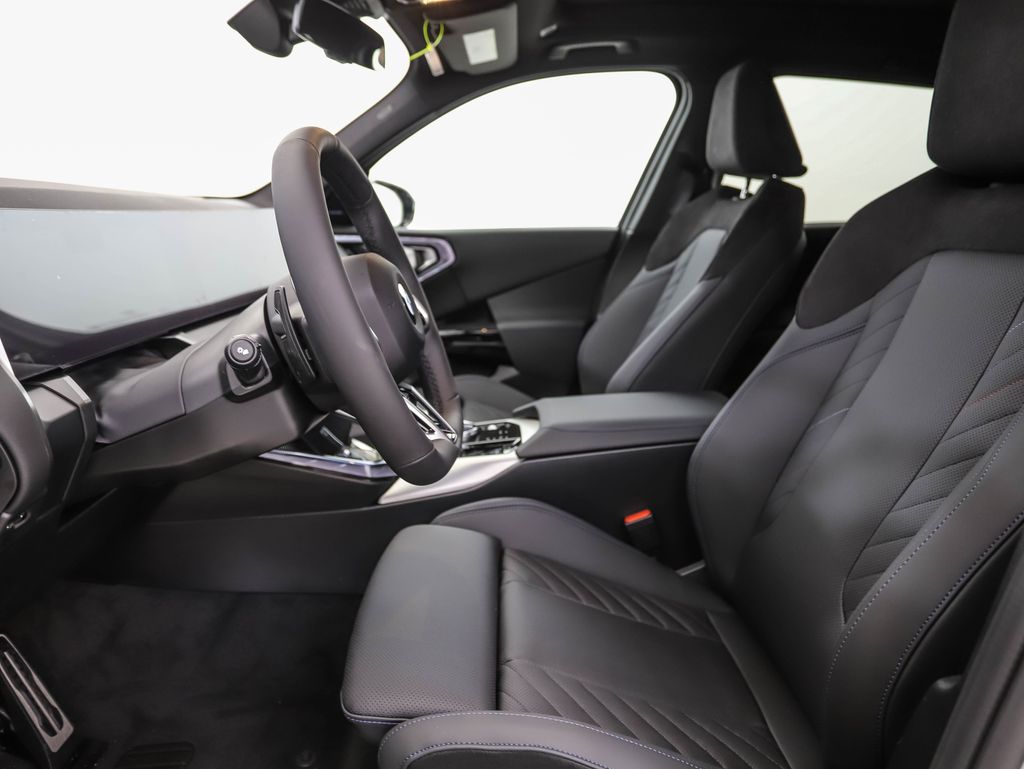 Thumbnail: 2026 BMW X3 - 11
