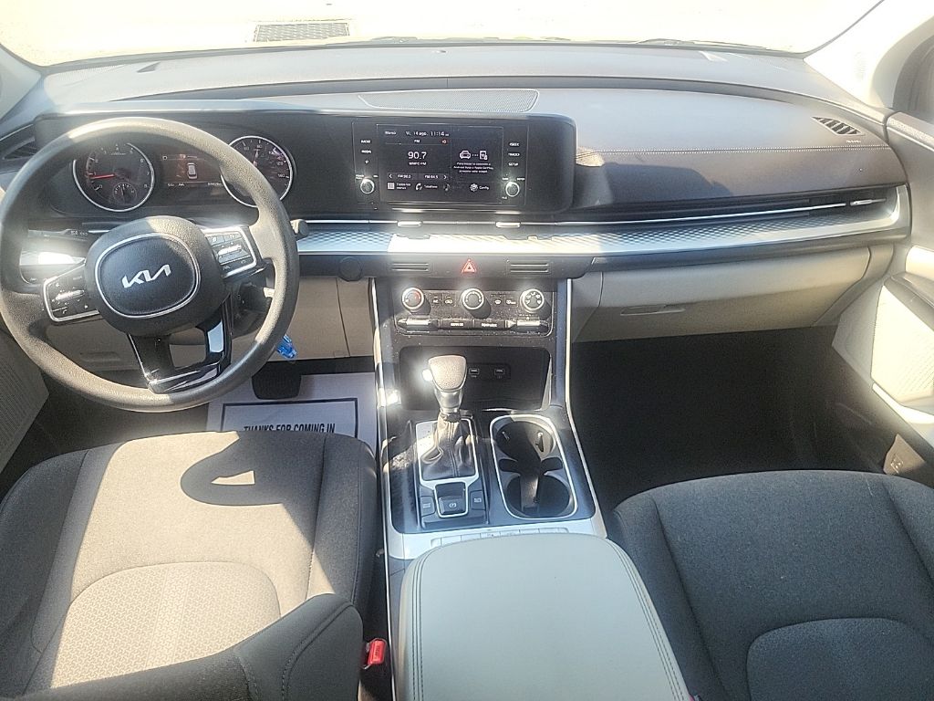 2022 Black Kia Carnival LX FWD Van