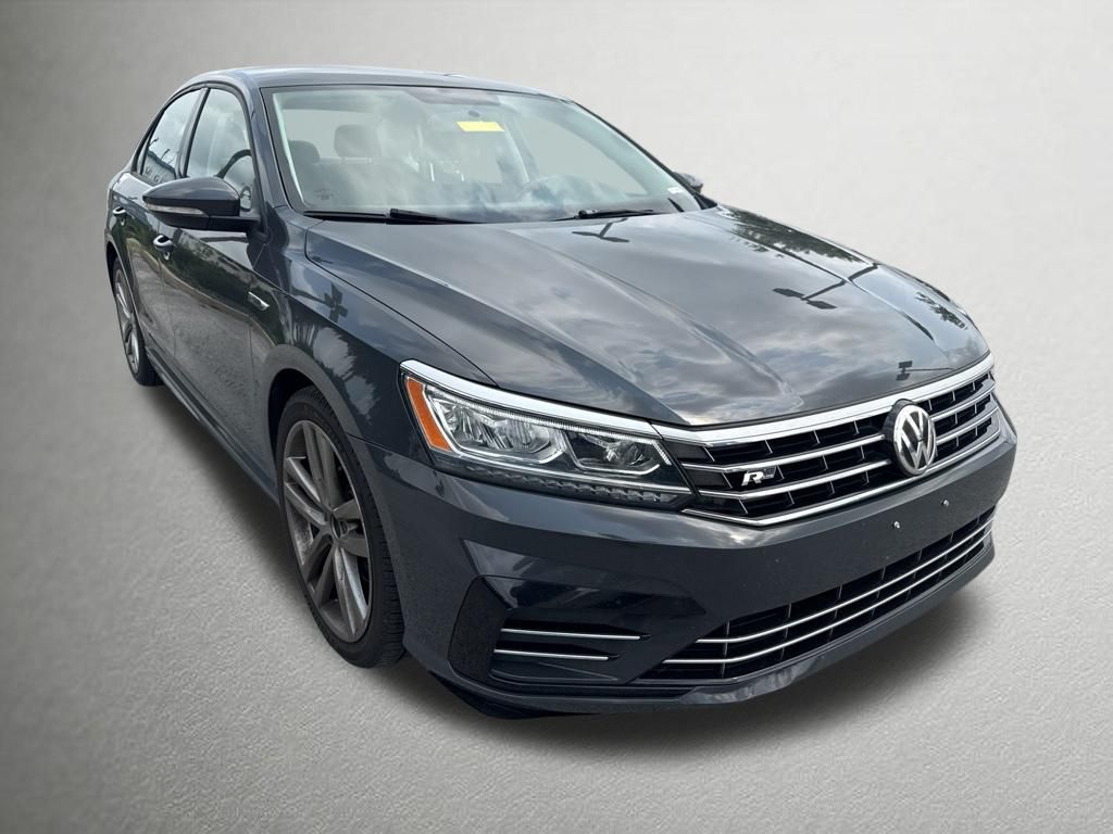 Gray 2018 Volkswagen Passat Sedan Front-Wheel Drive 6-Speed Automatic