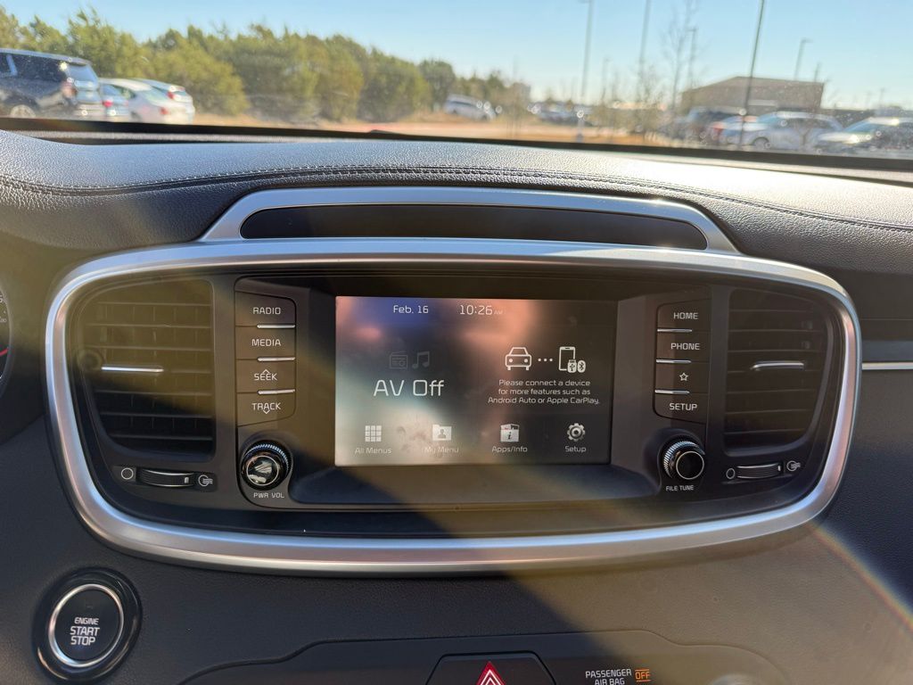 Thumbnail: 2020 Kia Sorento - 17