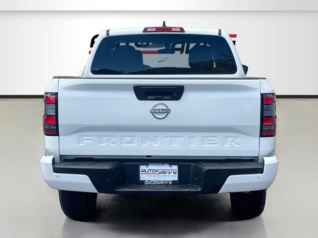 Used 2025 White Nissan SV image 6