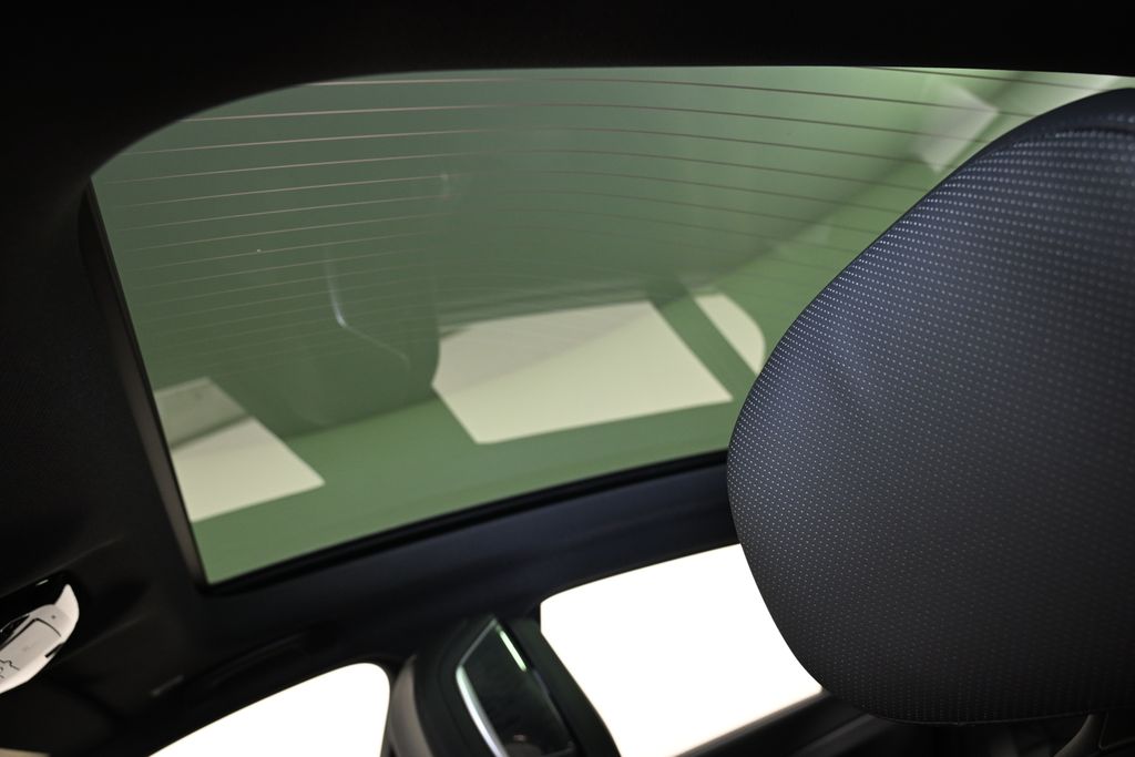 Thumbnail: 2026 BMW 7 Series - 20