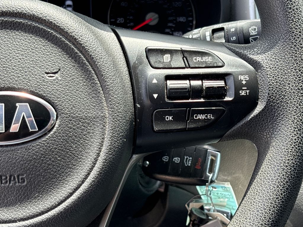 Used 2017 Silver Kia LX image 21